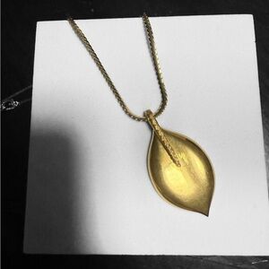 Givenchy Vintage 1980 Bijoux  Gold tone Leaf Shape Necklace